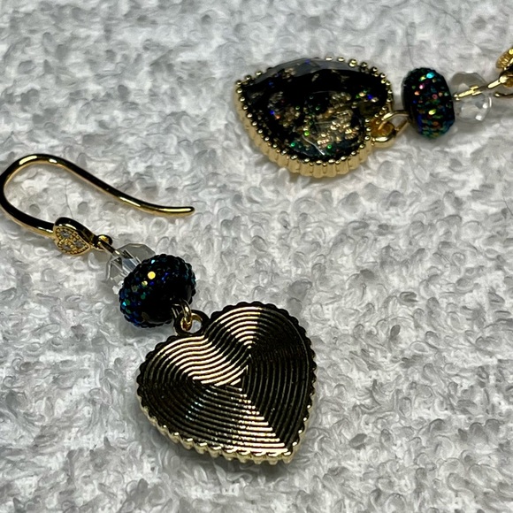 🖤Pretty dangle-glitter black heart earrings —-Gold NWOT - Picture 13 of 13